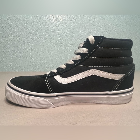 VANS Sk8-Hi Sneakers GUC Black & White Kids Size 3/Women’s Size 4.5 - Picture 7 of 15